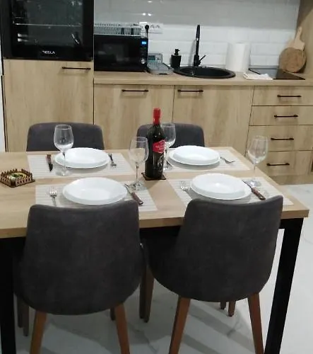 アパート Golden Forest 1